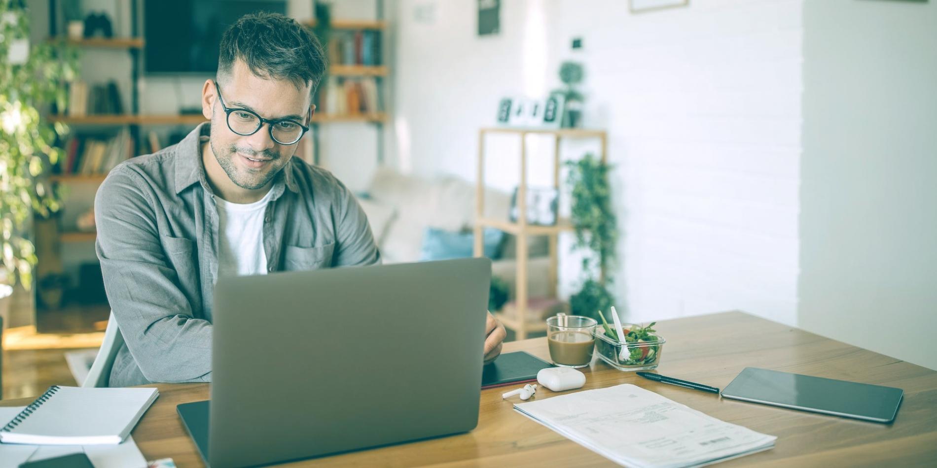 Ambiente profesional de aprendizaje para negociaciones financieras